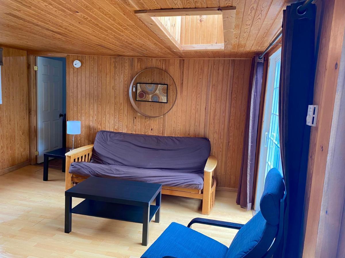 פיקטון Merland Park Cottages And Motel מראה חיצוני תמונה