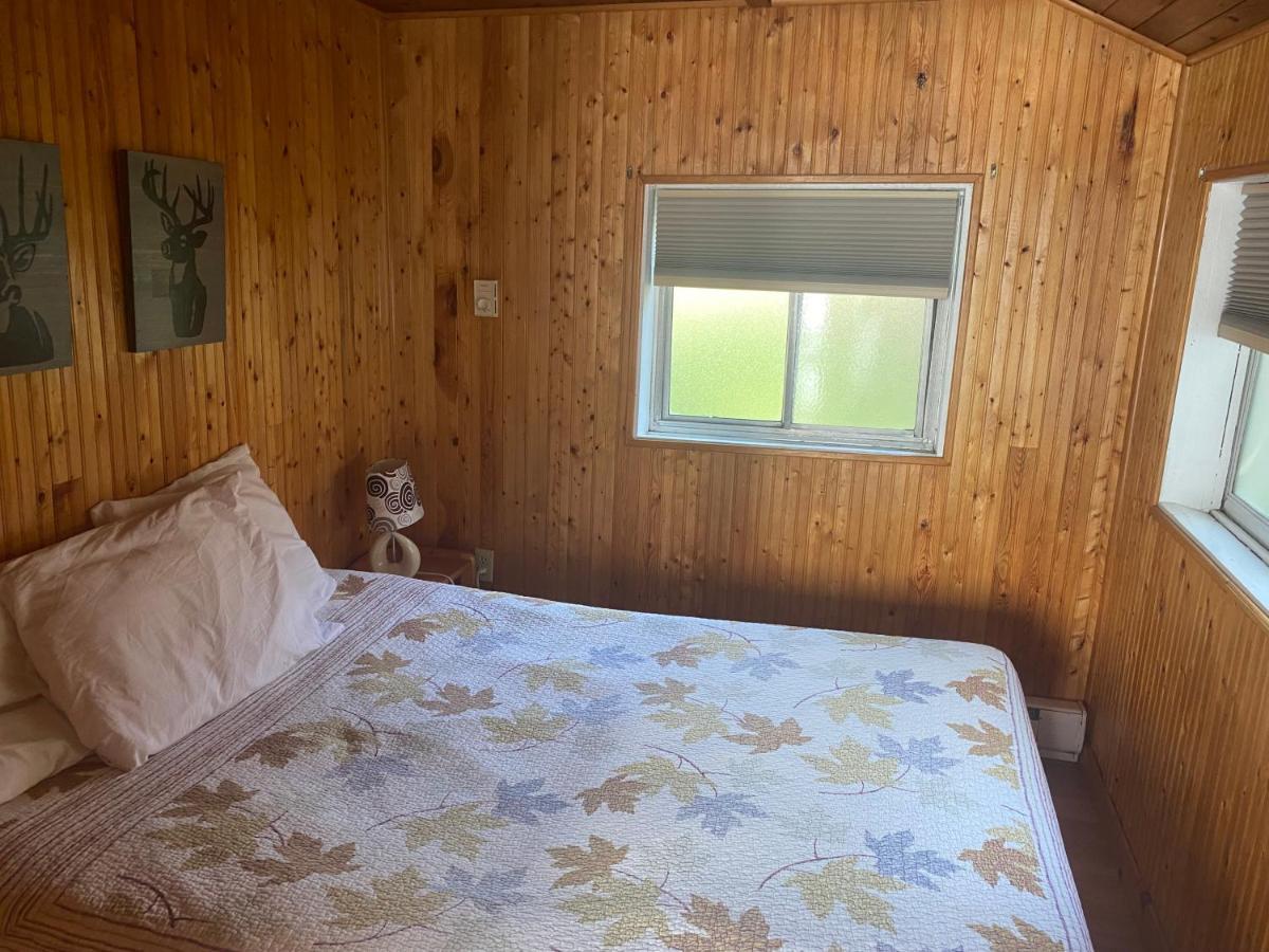 פיקטון Merland Park Cottages And Motel מראה חיצוני תמונה
