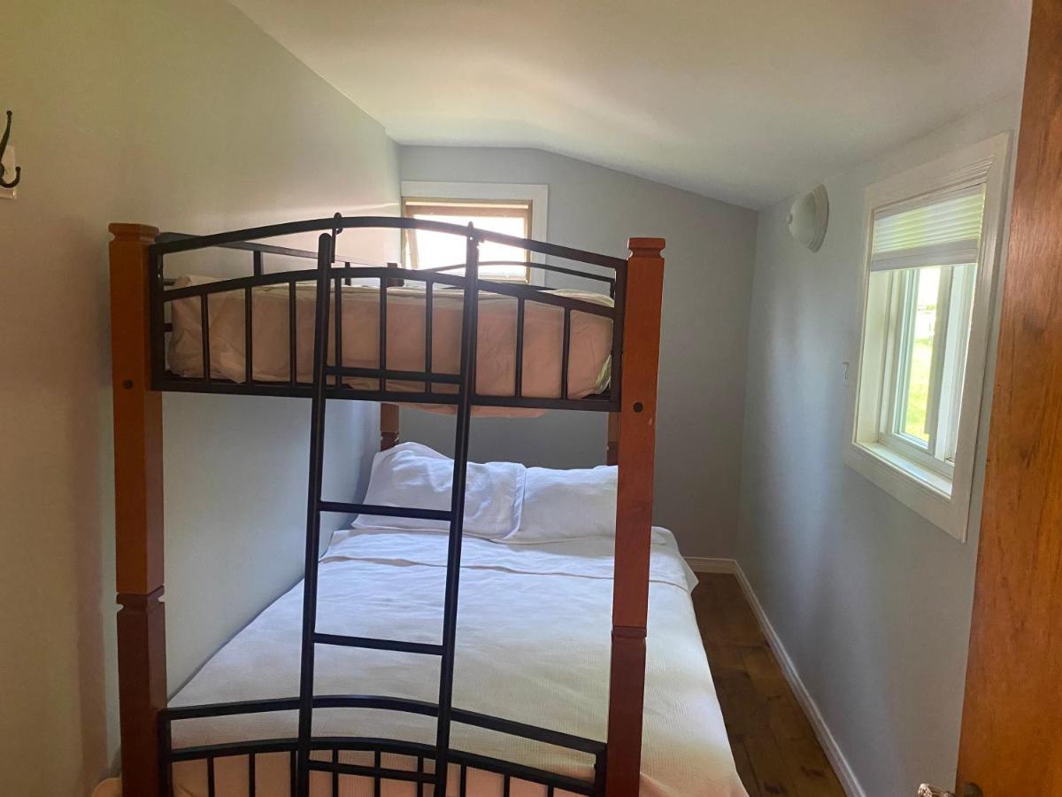 פיקטון Merland Park Cottages And Motel מראה חיצוני תמונה