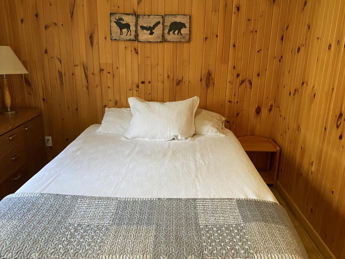 פיקטון Merland Park Cottages And Motel מראה חיצוני תמונה